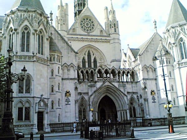 Los tribunales de Inglaterra y Gales prohíben las gafas de Meta