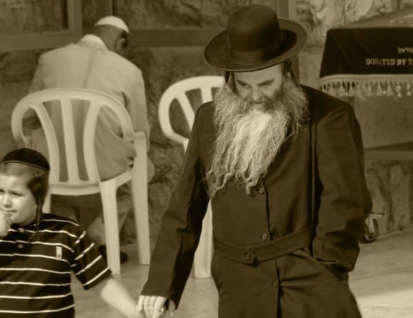 Israël: Colonos processados pela morte de ativista palestiniano