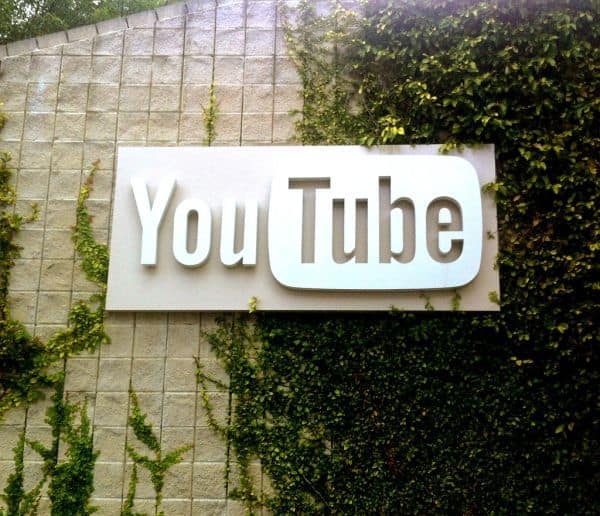 Foto de archivo: YouTube bloquea canal de Emir Kusturica y Sputnik