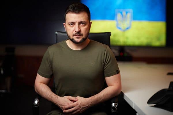 Colpi di missili balistici russi causano vittime in Ucraina