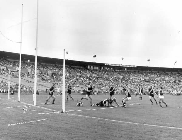Carlton Moves Closer to AFL Finals After Win Against St Kilda