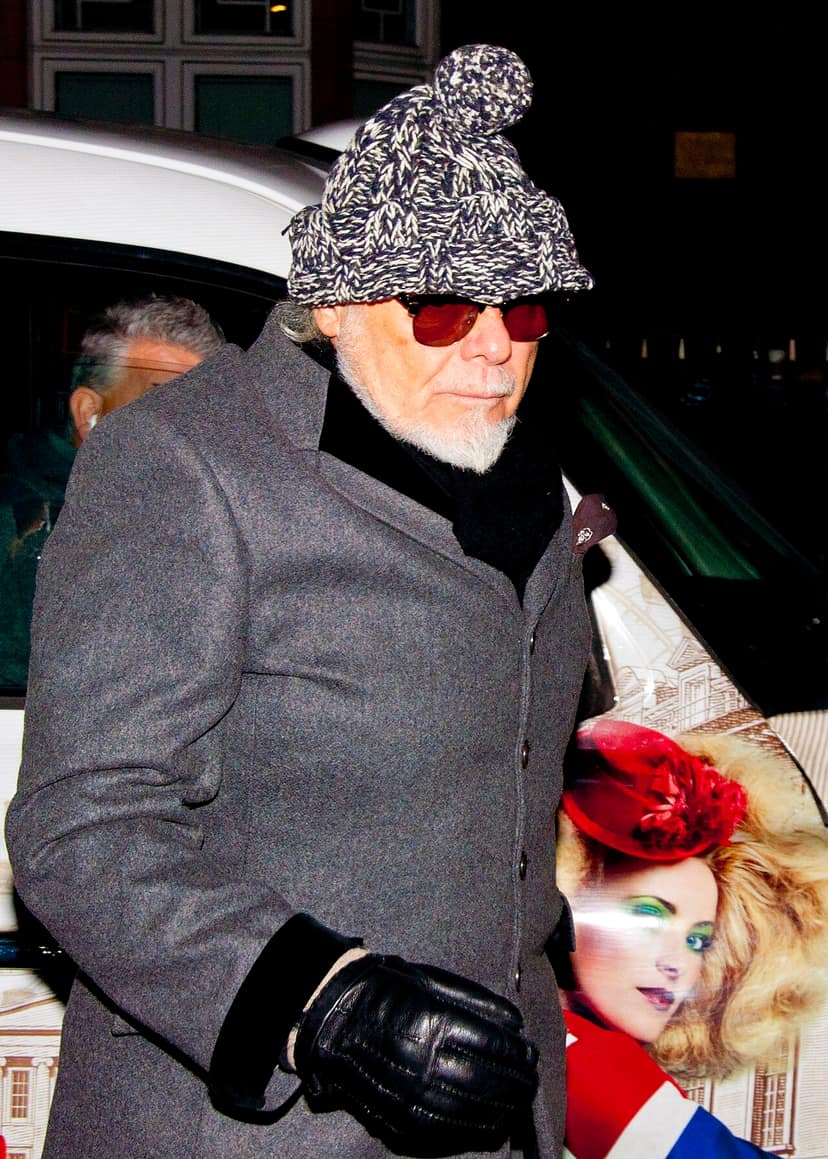 Gary Glitter si dichiara non colpevole delle accuse di abuso sessuale su minori