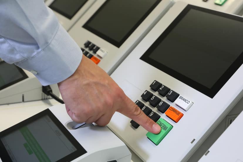 Kassio Nunes Marques defende urnas eletrónicas e a segurança do sistema de votação