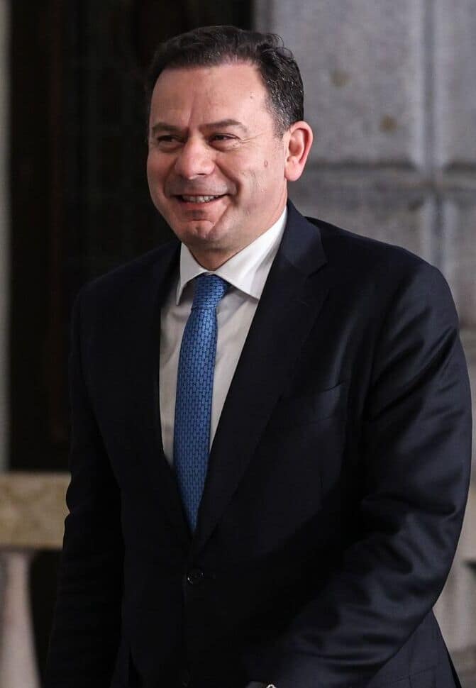 Luís Montenegro sluit de Zomeruniversiteit van de PSD af