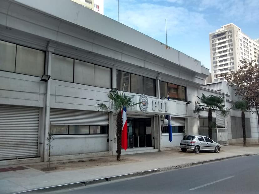 Marlaska envia reforços policiais a Ceuta para gerir a migração