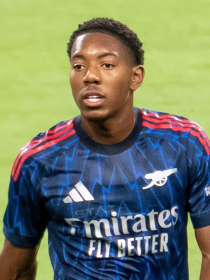Myles Lewis-Skelly vise un poste au milieu de terrain chez Arsenal