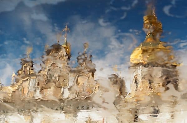 Ataque russo causa mortos em Zaporijjia e explosões em Kiev