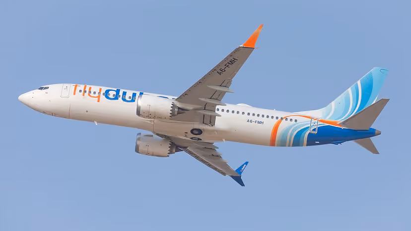Archivbild: Kapitaän Smit Machchhar für heldenhafte Taten auf Flydubai-Flug geehrt