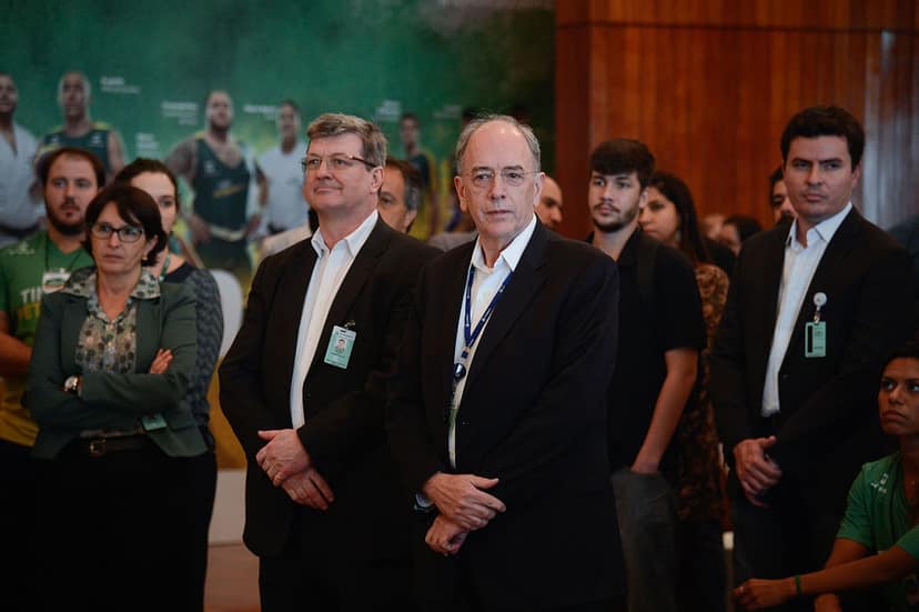 Minister van Defensie daagt André Ventura en Pedro Frazão om uitspraken over fregatten