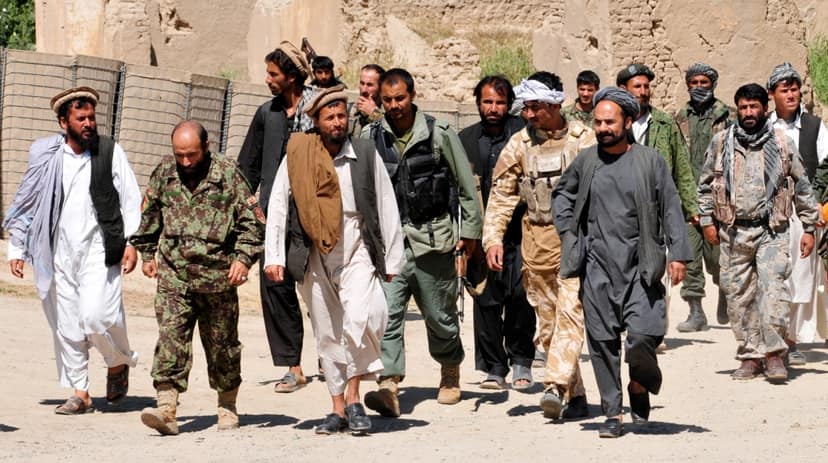 Los talibanes enfrentan desafíos en el quinto aniversario de su poder