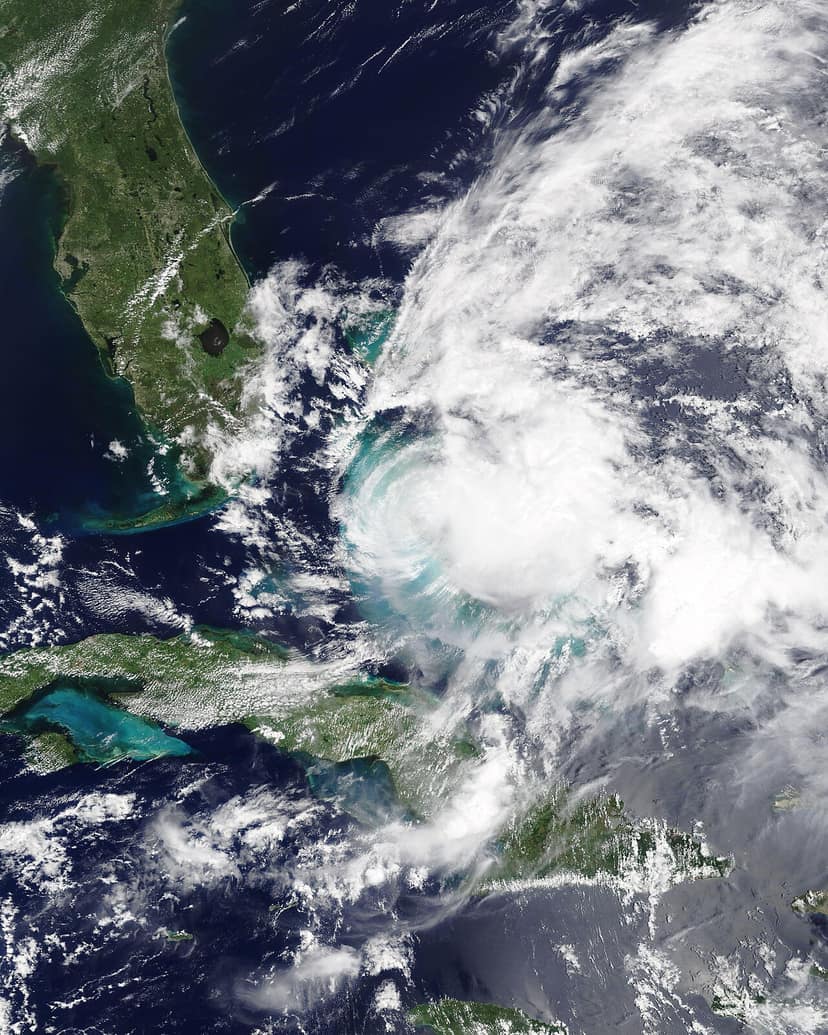 Photo d'archive: L'ouragan Isaías frappe la Floride en catégorie deux et cause des dommages significatifs