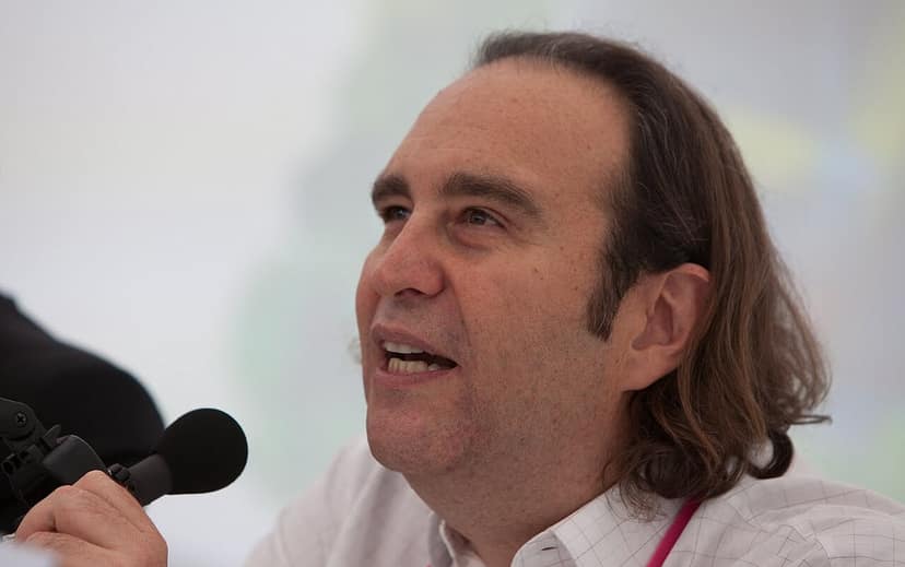 Xavier Niel escolhido para comprar 60 milhões de consumidores