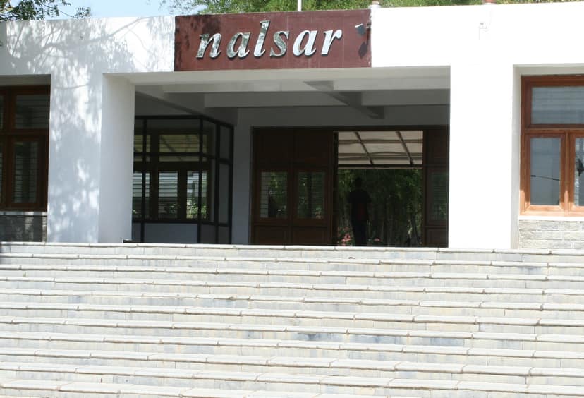Photo d'archive: Les étudiants de NALSAR s'opposent à la présence du juge en chef Surya Kant comme invité d'honneur