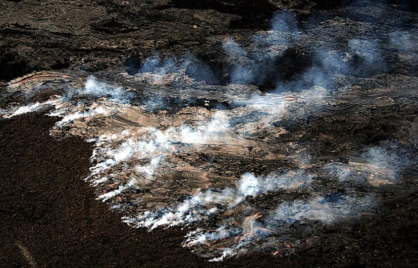 Brand von Sträuchern in Massimina, Rom: Feuerwehr im Einsatz
