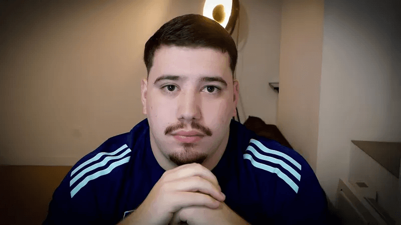 Foto de arquivo: O youtuber Greg Guillotin enfrenta uma queixa por violência doméstica