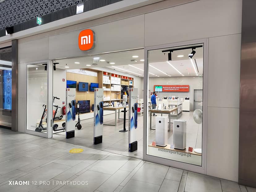 Foto d'archivio: Gli utili di Xiaomi calano del 37,8% nel 1° semestre a 1.816 milioni di euro