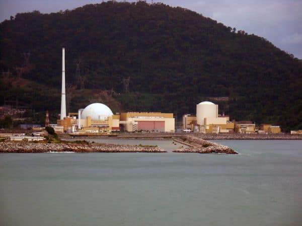 Photo d'archive: Flávio Bolsonaro défend l'énergie nucléaire et les permis pour des resorts à Angra dos Reis