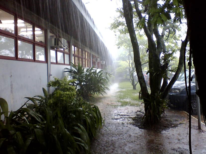 Archivbild: Vuelta annulliert dritte Etappe wegen Hagel und starkem Regen