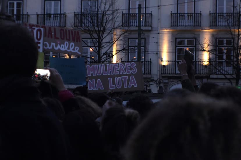 Proteste gegen die steigenden Lebenshaltungskosten in mehreren Städten Portugals