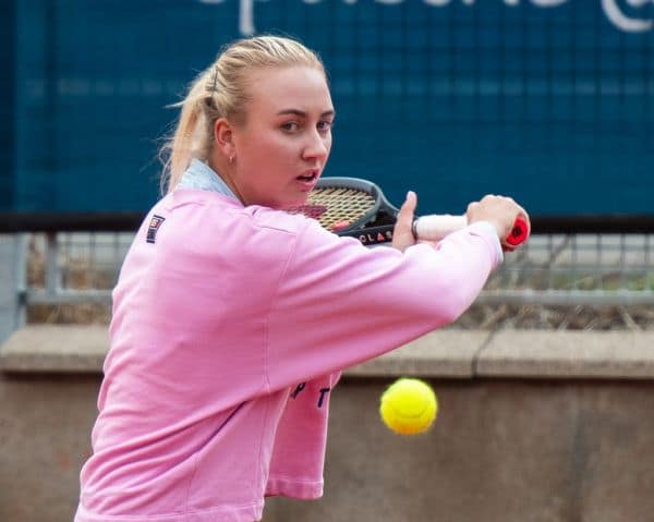 Foto d'archivio: Le austriache Tagger e Potapova nella seconda ronda degli US Open