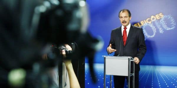 Candidatos ao governo de diversos estados participam de debates na terça-feira