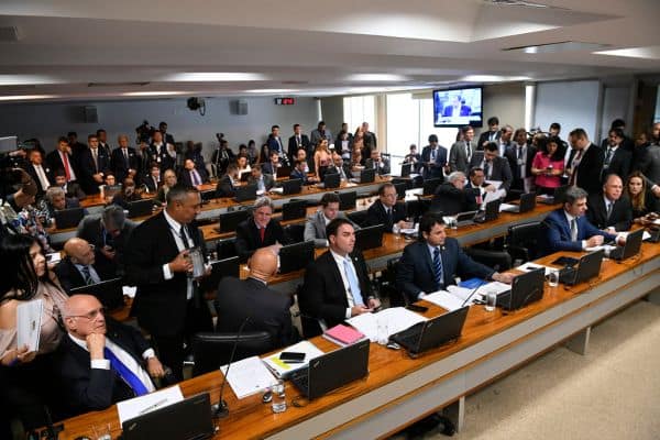 Foto d'archivio: L'eccedenza dello Stato registra una significativa diminuzione fino a luglio