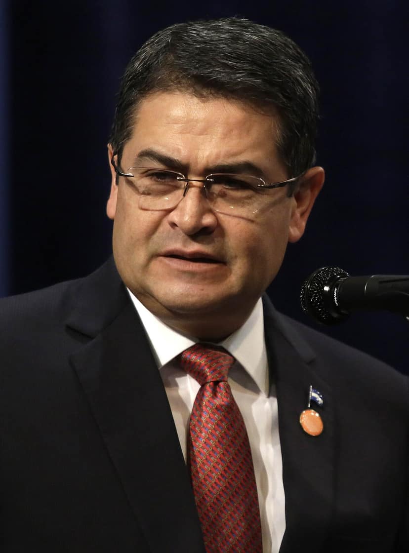 Foto de archivo: Honduras: Juan Orlando Hernández queda libre de cargos por corrupción
