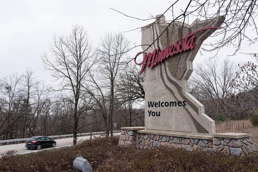 Il Partito Democratico Affronta Primarie Cruciali in Wisconsin e Minnesota