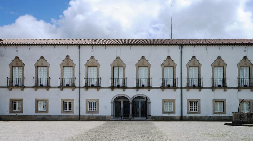 Eclipse resulta em redução significativa da radiação solar em Portugal