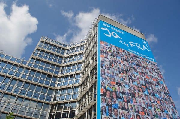 Archivbild: Mitarbeiter des Frankfurter Flughafens an Malaria gestorben