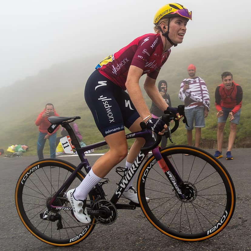 Kasia Niewiadoma gana en Mont Ventoux y se lleva el maillot amarillo en el Tour de France Femmes