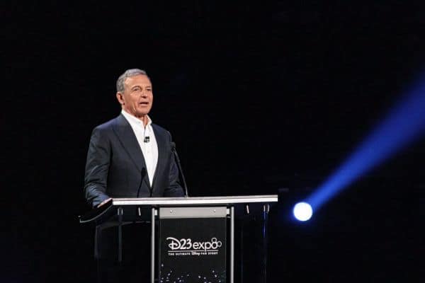 Josh Kushner et Bob Iger achètent les Los Angeles Lakers pour plus de 12 milliards de dollars