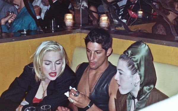 Foto d'archivio: Il compleanno di Madonna a Corfù genera polemica politica