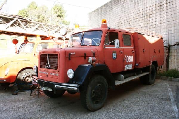 Explosão em garagem de edifício em Recoleta provoca evacuação