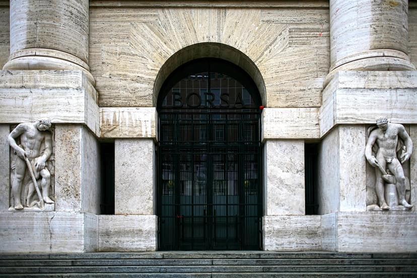 Borsa: Milano chiude piatta con lievi oscillazioni