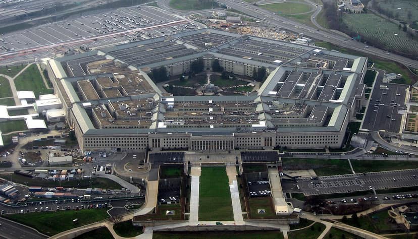 Foto d'archivio: Il Pentagono emette avvisi di separazione per i vertici di Stars and Stripes