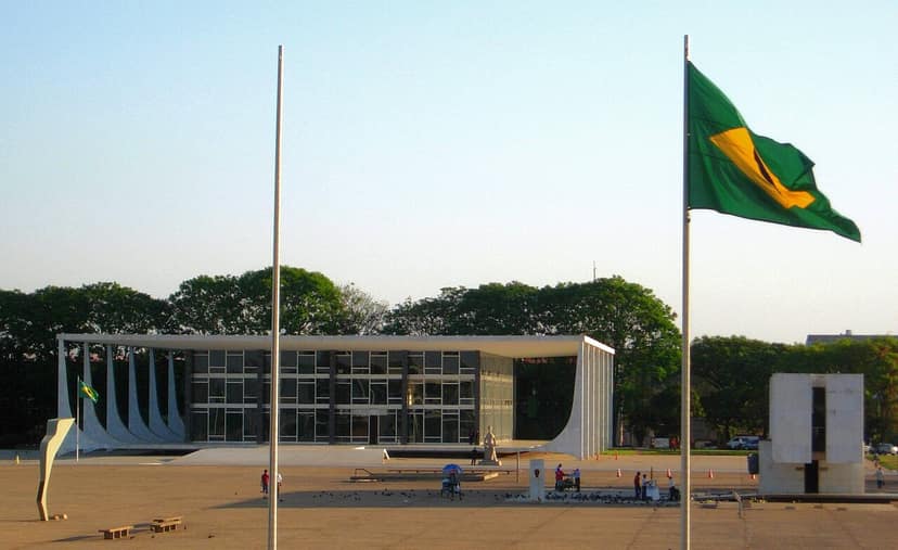 Archivbild: Flávio Bolsonaro kommt mit erteilten Visa in die USA an