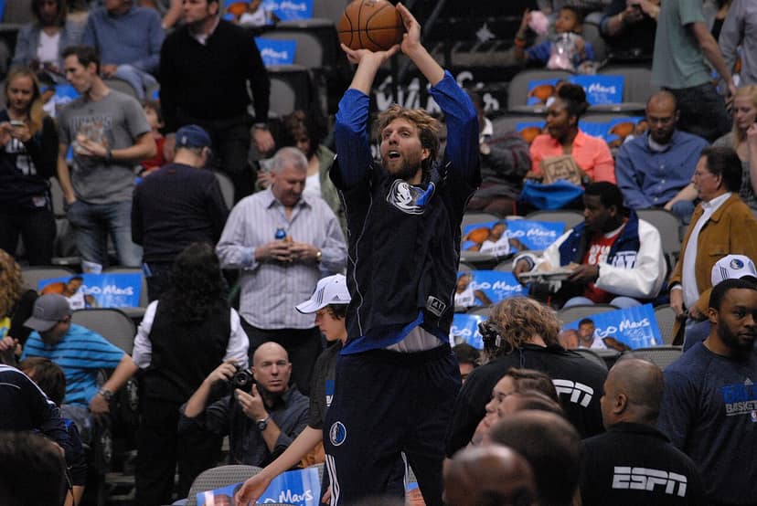 Il leggendario coach NBA Don Nelson (86) è scomparso