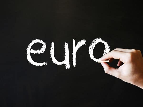 Foto d'archivio: Andamento del euro in vari diversi paesi dell'America Latina l'1 settembre 2026