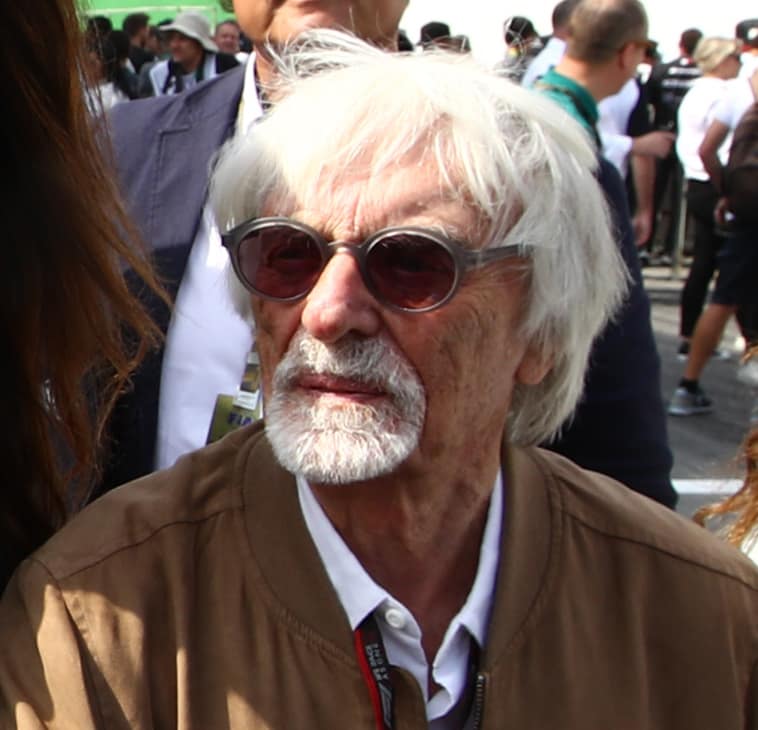 Bernie Ecclestone detido no Aeródromo de Tires por posse de arma