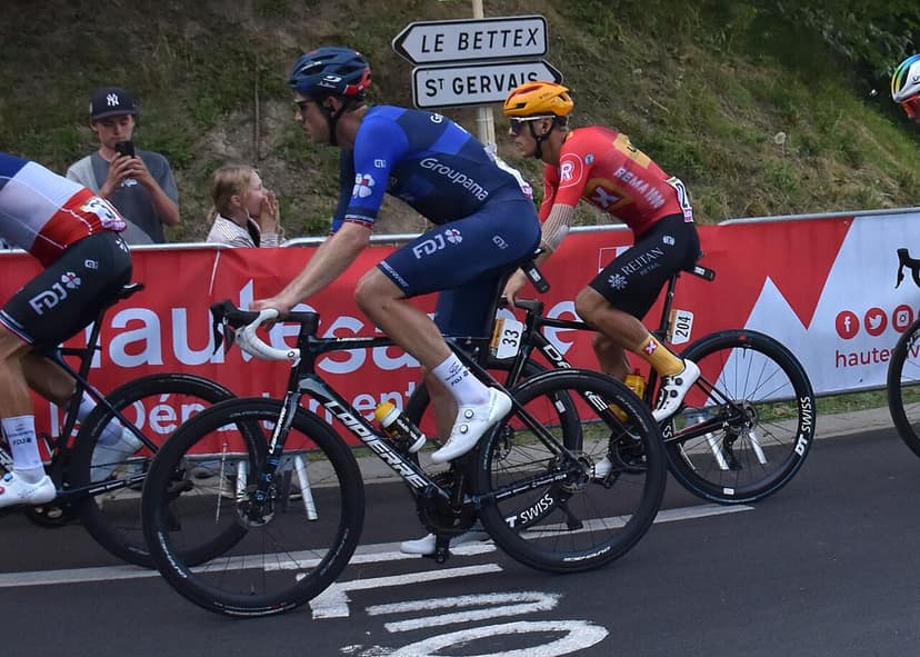Archieffoto: Kung wint tijdrit, Almeida derde in de Vuelta
