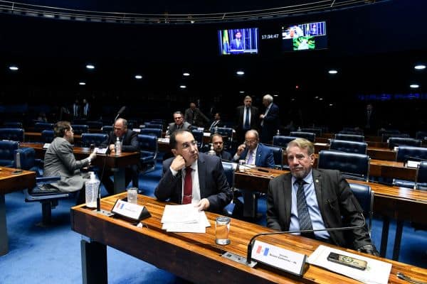 La Camera approva i veti di Kast alla megariforma