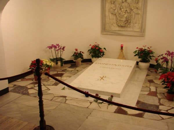 Archivbild: Papst Leo XIV. kehrt nach Krebs-OP ins öffentliche Leben zurück