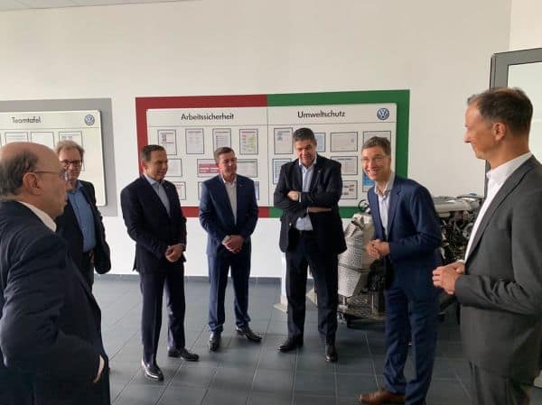 Volkswagen admet un risque de 100 000 emplois en raison de réductions