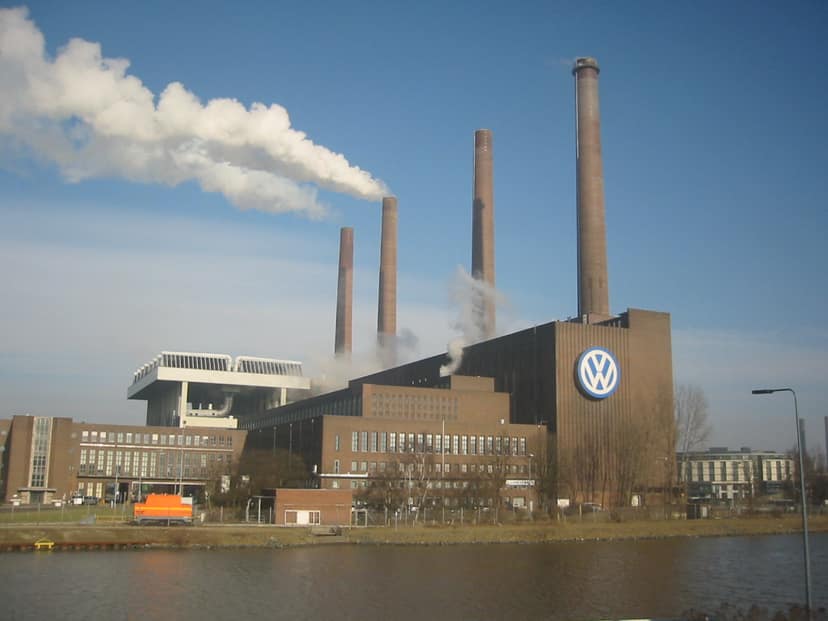 Photo d'archive: Volkswagen admet un risque de 100 000 emplois en raison de réductions