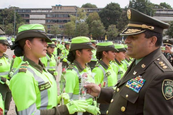 Foto d'archivio: Ciclovía notturna a Bogotá e restrizioni veicolari per il 27 agosto
