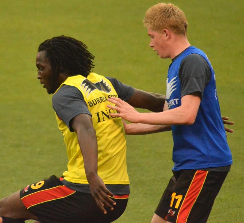 Romelu Lukaku makes debut for Fenerbahçe in draw against Lyon