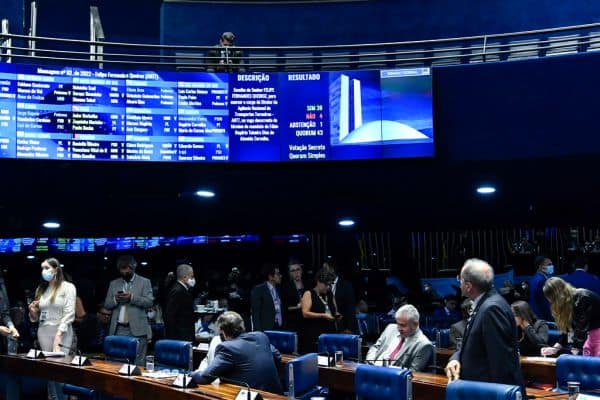 El PP zal vijf ministers in de Senaat afkeuren om de crisis in Ceuta