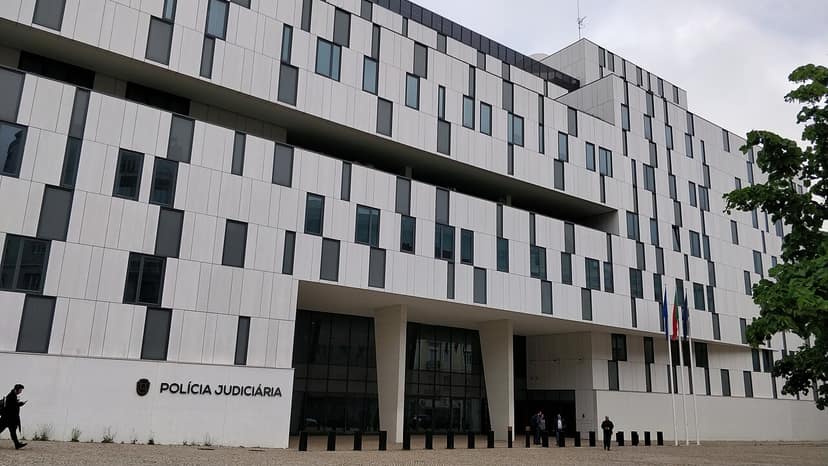 Il direttore finanziario della Polizia Giudiziaria smentisce lavori nella sua casa