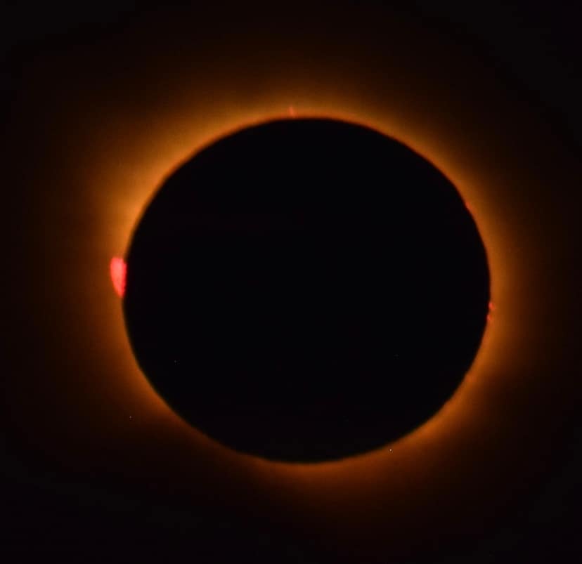 Foto de arquivo: Espanha espera eclipse total do sol e alerta para incêndios florestais